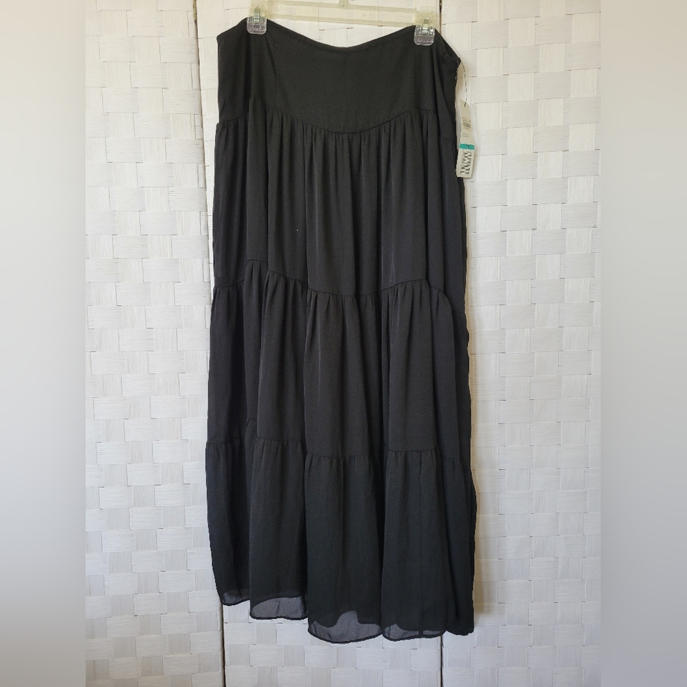 Rafealla Elegant Black Sheer Tiered Skirt